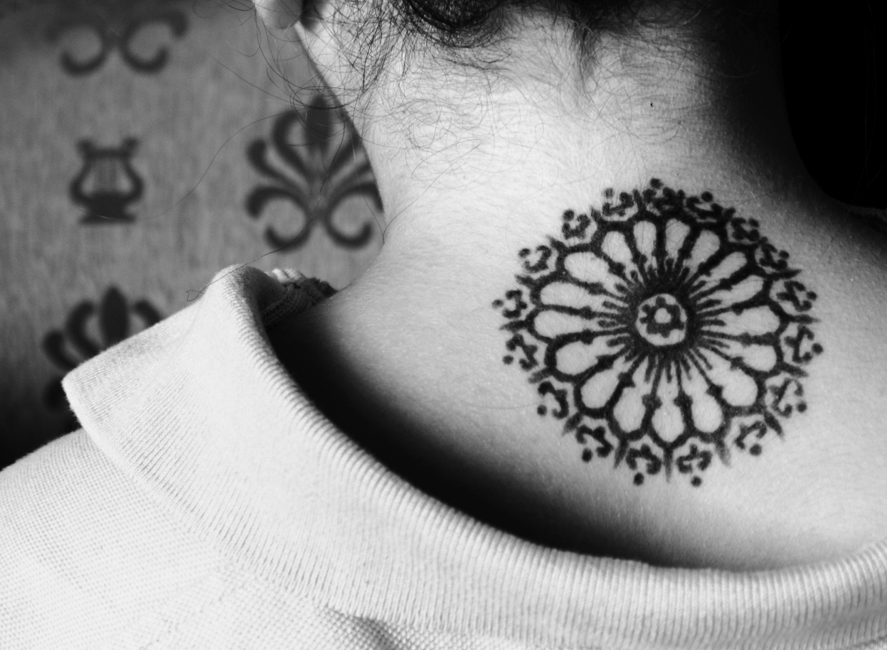 henna-tattoo_fashion-paradoxes-1